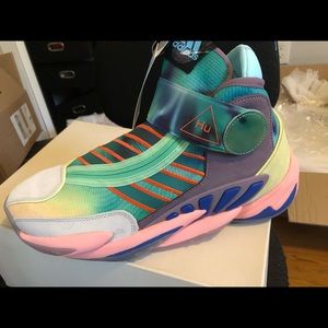 PHARRELL WILLIAMS 0 TO 60  BASKETBALL SHOES